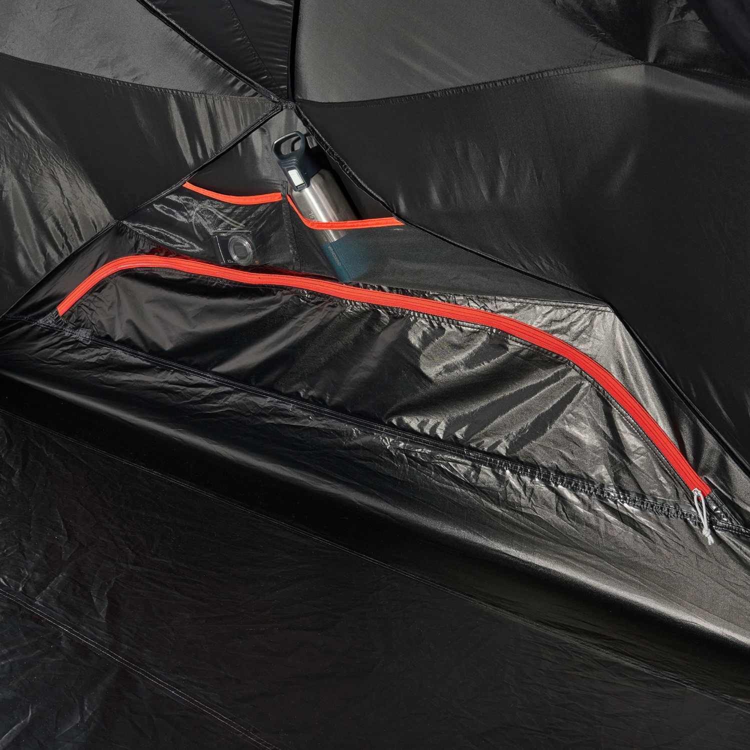 Quechua 3 Man Blackout Tent - 2 Seconds Easy F&B - Image 13