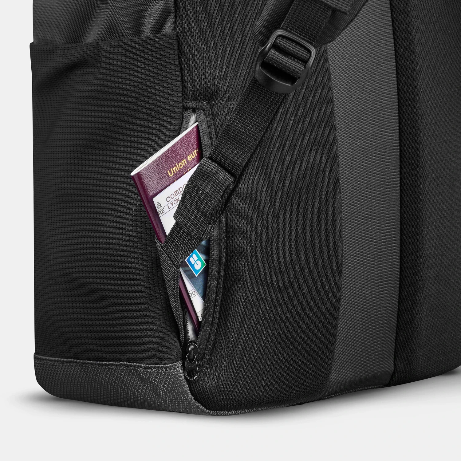 Quechua Hiking Backpack 16L - Image 16