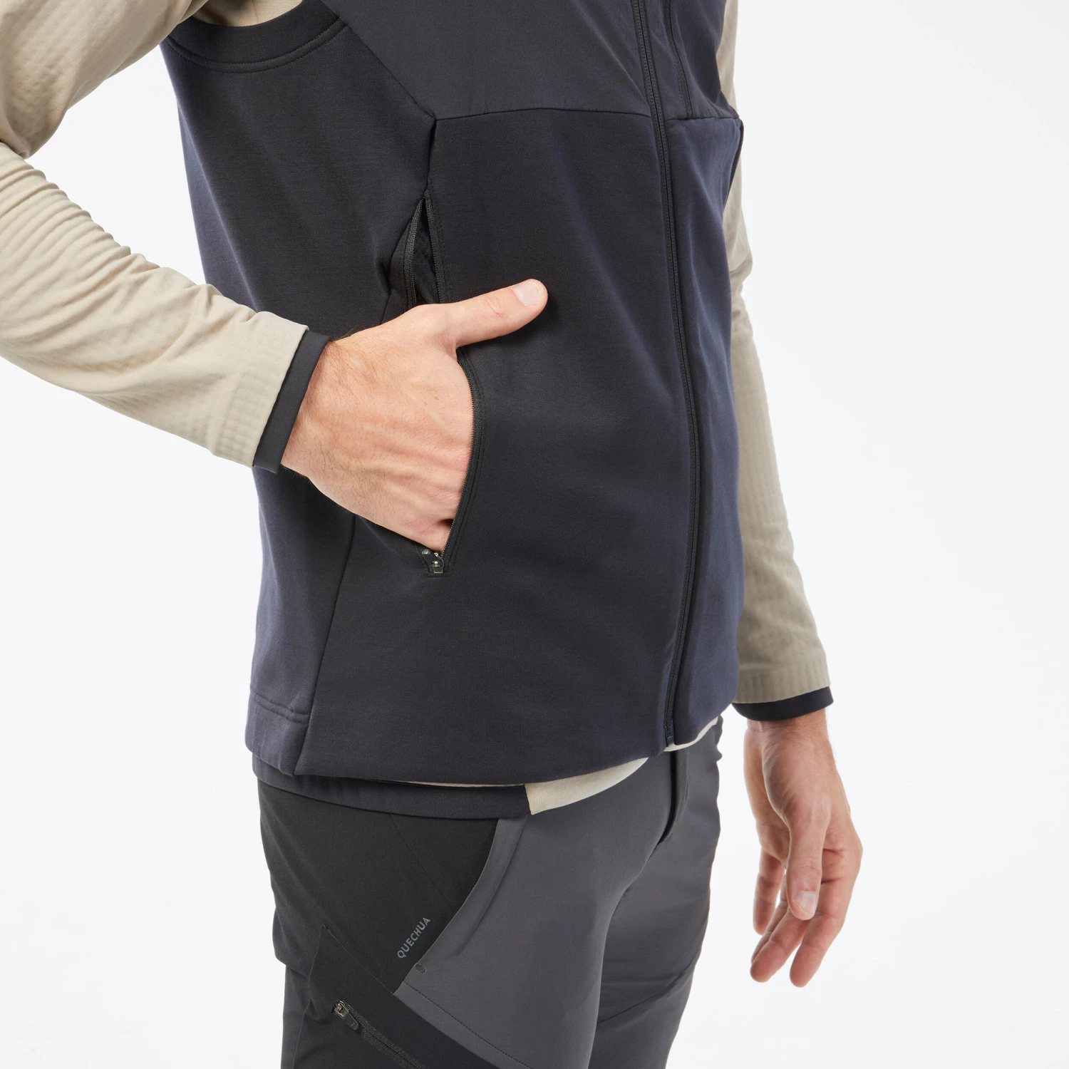 Quechua Men’s Mountain Walking Fleece Gilet - Image 12