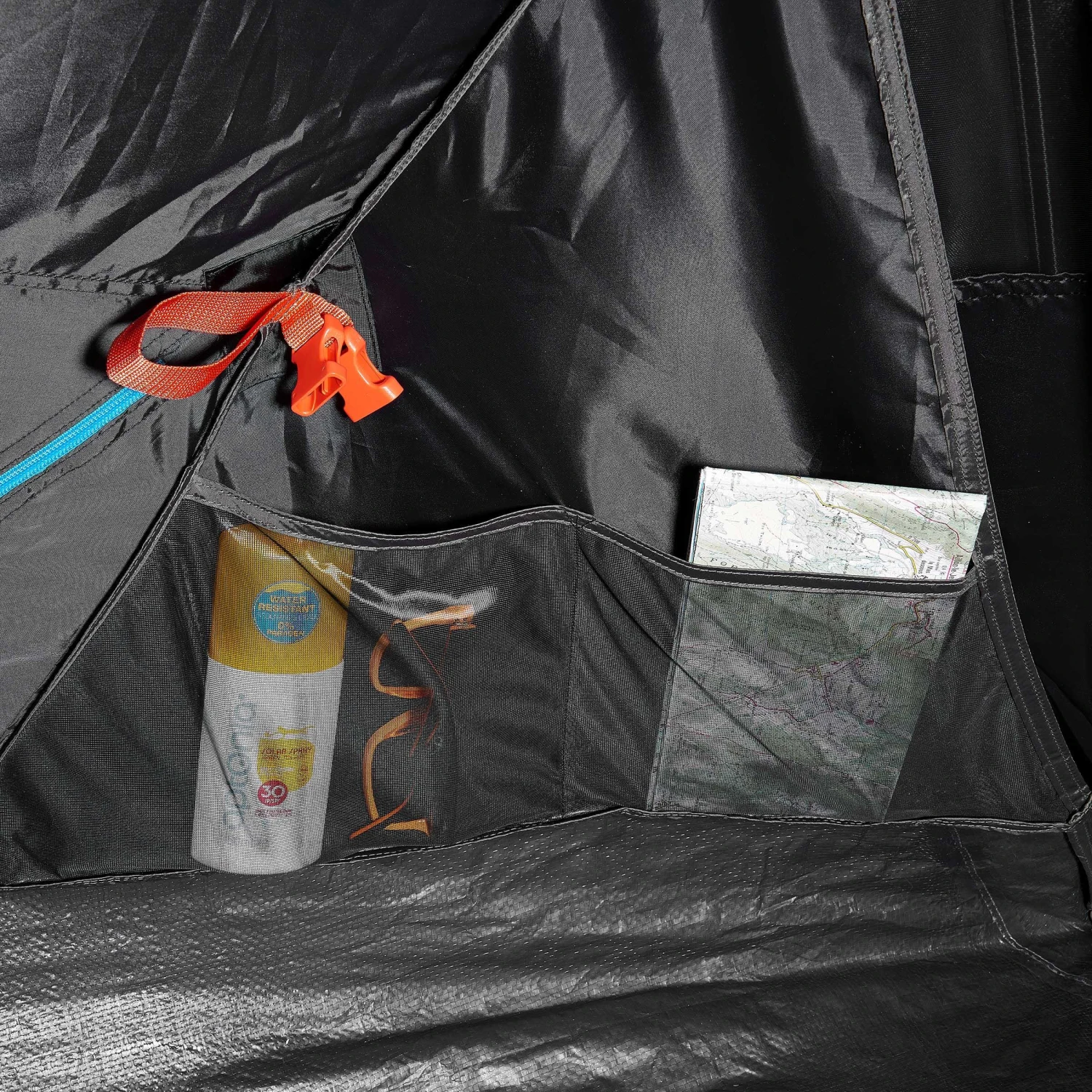 Quechua 3 Man Pop-Up Blackout Tent - Image 16